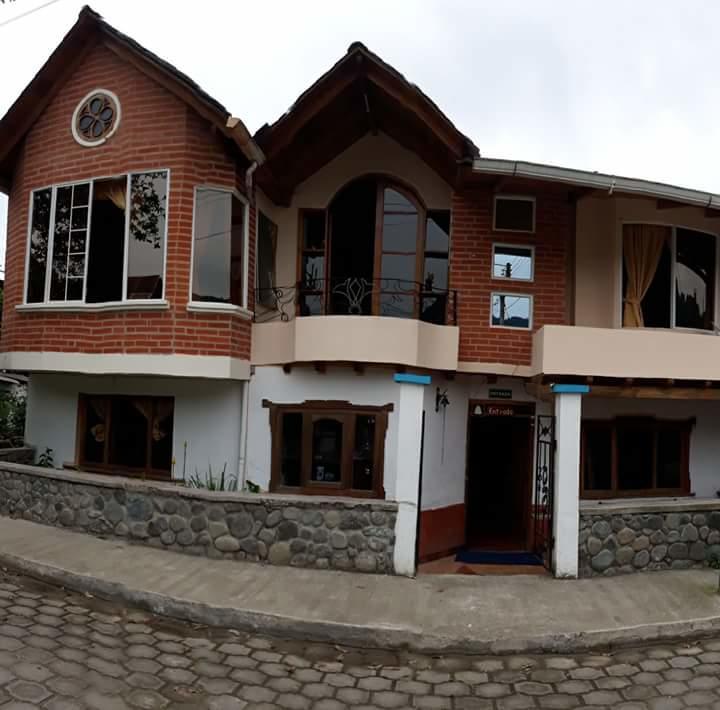 Casa Cultural Mindo Hotel Exterior photo